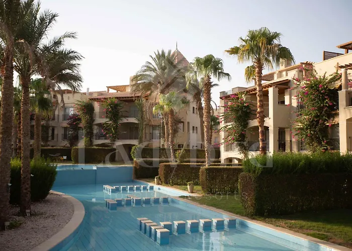Ladybird - Veranda Skyline * Hurghada