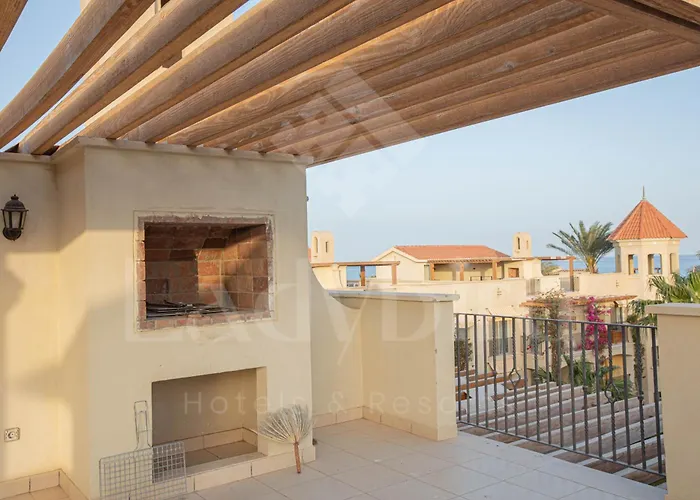 Ladybird - Veranda Skyline Hurghada